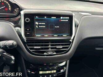 2018-peugeot-208-1426219-45671975