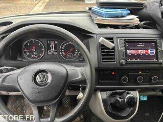 2013-renault-clio-1426234-45672092