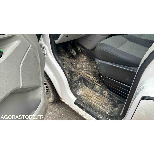 2013 Renault Clio-45672100