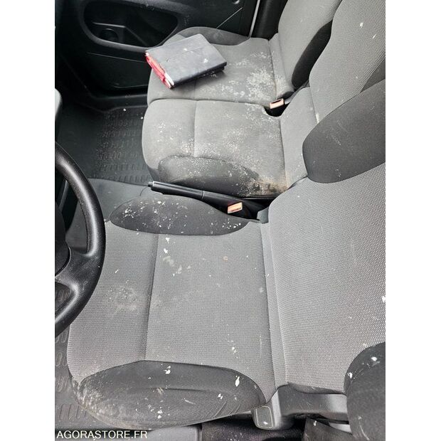 2017 Citroen BERLINGO-45672117