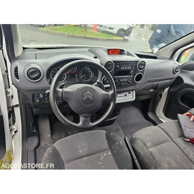2017 Citroen BERLINGO-45672118