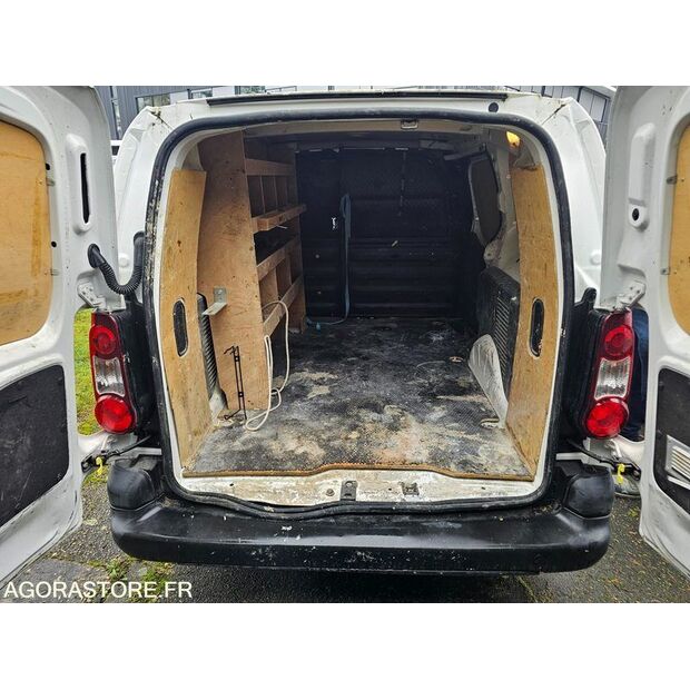 2017 Citroen BERLINGO-45672123