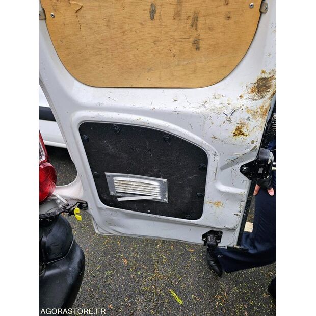 2017 Citroen BERLINGO-45672126