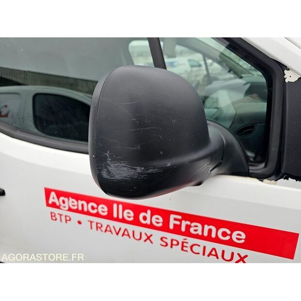 2017 Citroen BERLINGO-45672131