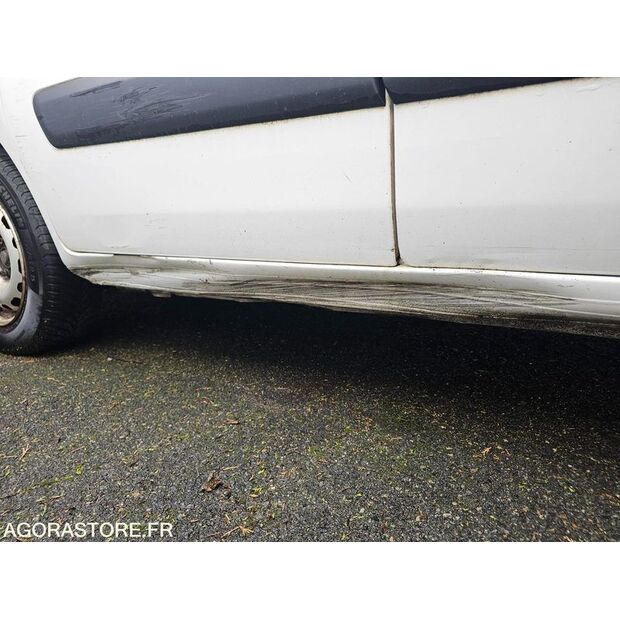 2017 Citroen BERLINGO-45672133