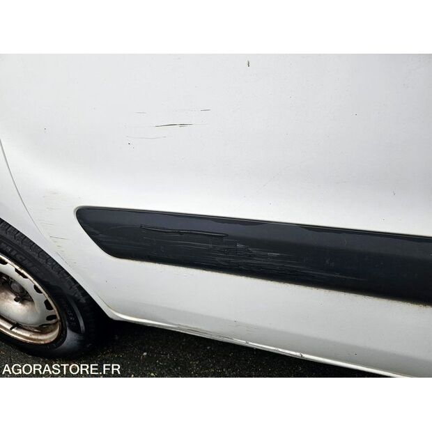 2017 Citroen BERLINGO-45672134