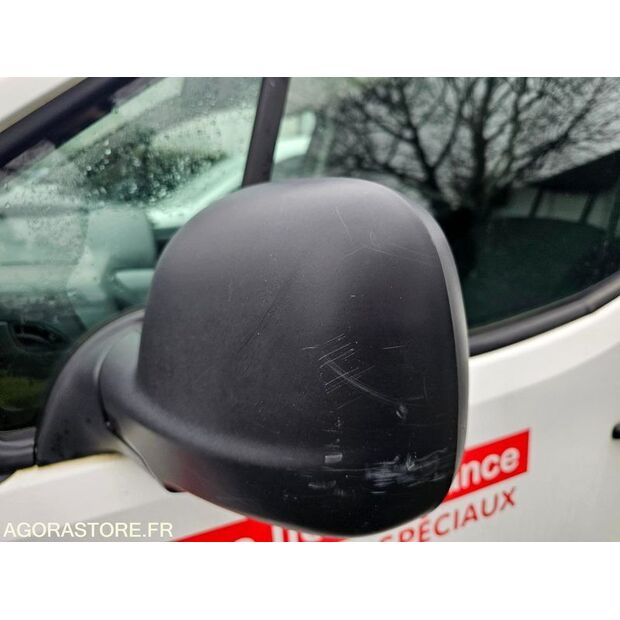 2017 Citroen BERLINGO-45672139