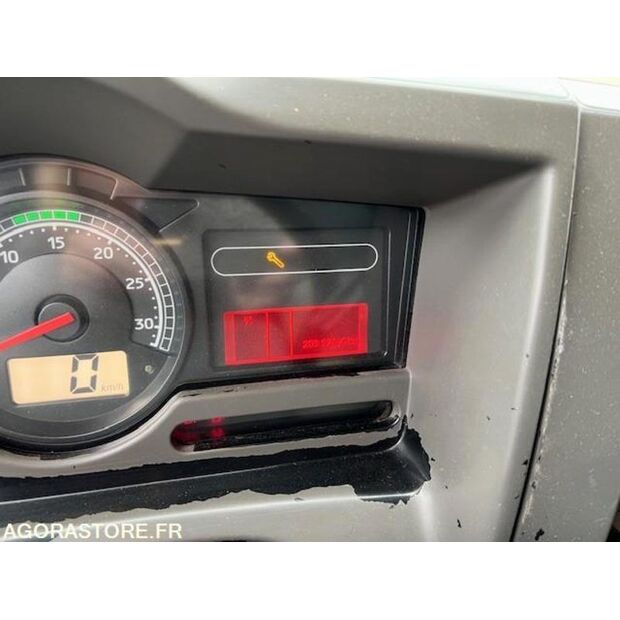 2013 Renault PREMIUM-45672175