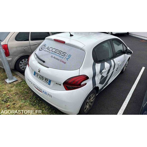 2020 Peugeot 208-45672213