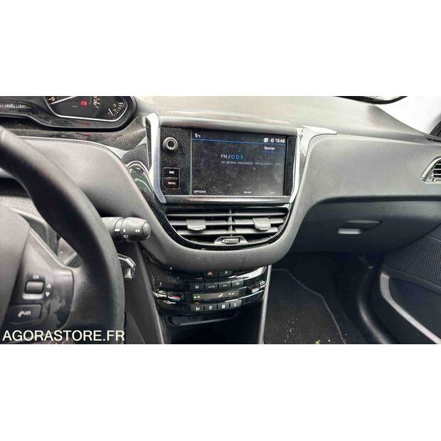 2020 Peugeot 208-45672220