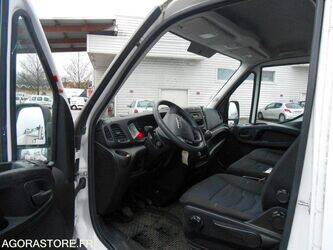 2018-iveco-35s14n-45672230