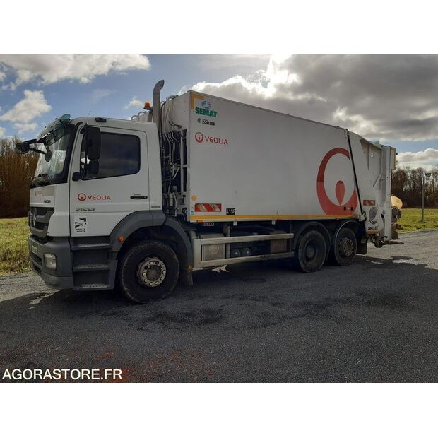 2013 Mercedes-Benz 2533-45672238