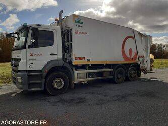 2013-mercedes-benz-2533-45672238