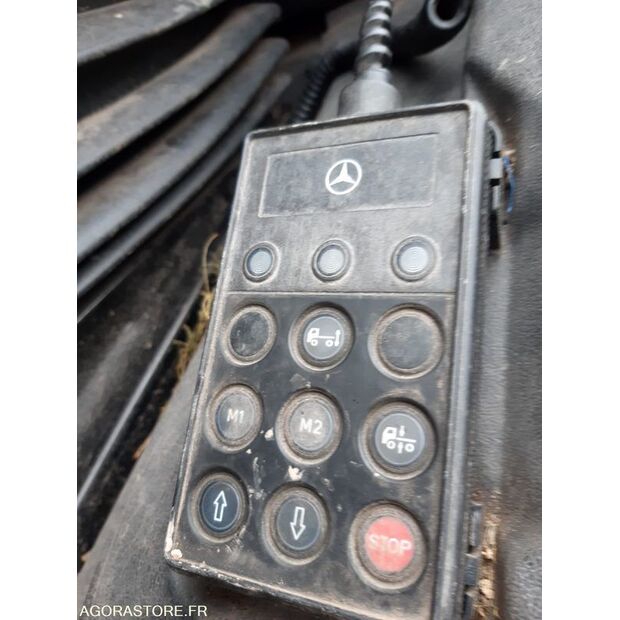 2013 Mercedes-Benz 2533-45672243