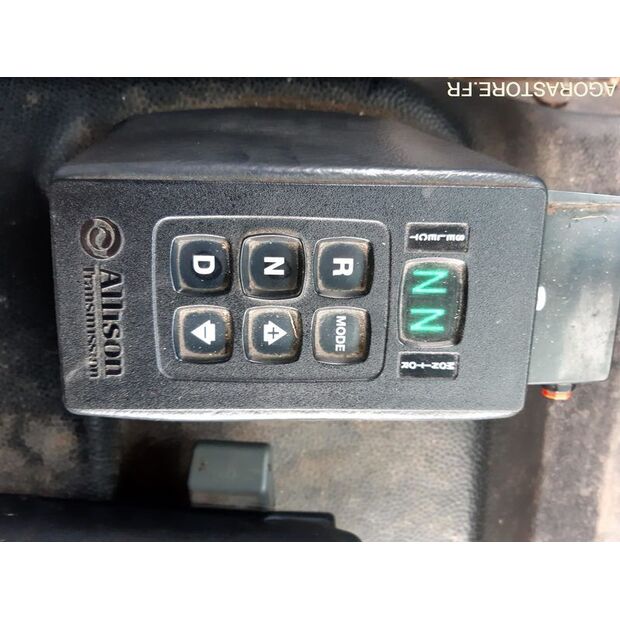 2013 Mercedes-Benz 2533-45672245