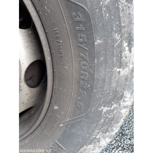 2013 Mercedes-Benz 2533-45672251