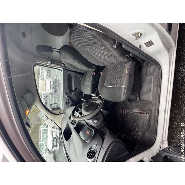 2012 Renault Kangoo-45672319