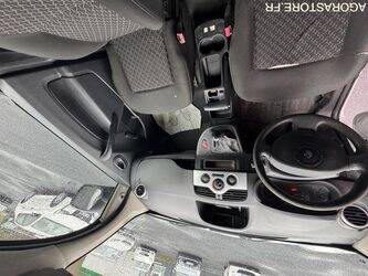 2012-renault-kangoo-1426251-45672320