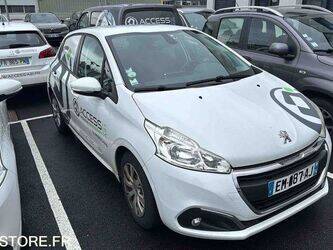 2017-peugeot-208-1426253-45672333