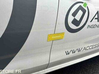 2017-peugeot-208-1426253-45672334