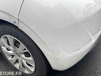 2017-peugeot-208-1426253-45672342