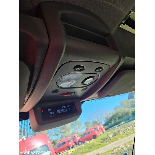 2013 Renault Master-45672376