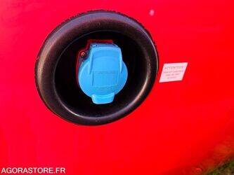 2013-renault-master-1426255-45672382