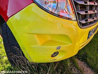 2013-renault-master-1426255-45672385