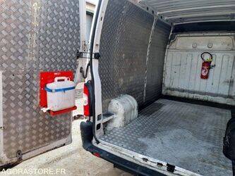 2010-renault-master-1426259-45672432