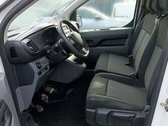 2017-peugeot-expert-1426265-45672515