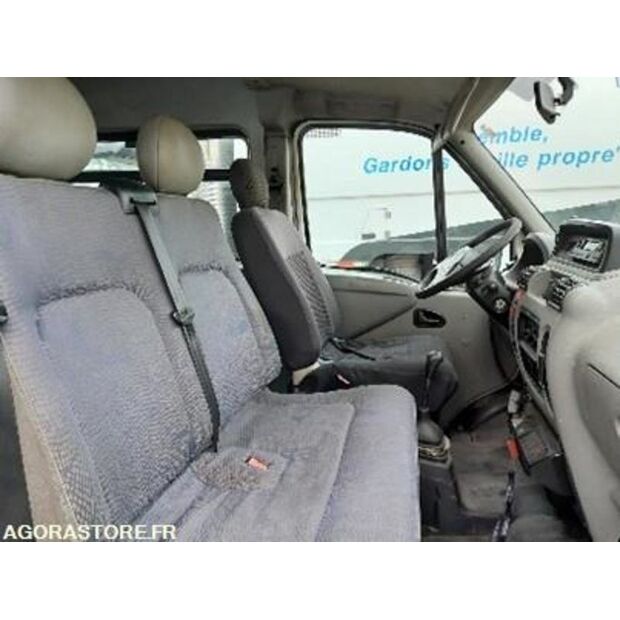 2002 رينو Master-45672638