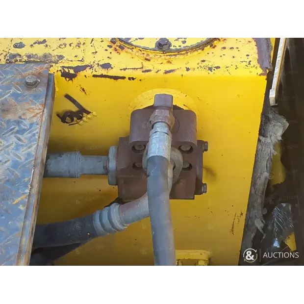 2017 Komatsu PC400LC-8R-45673031