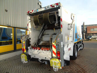 2010-mercedes-benz-axor-1829-1405554-45673150