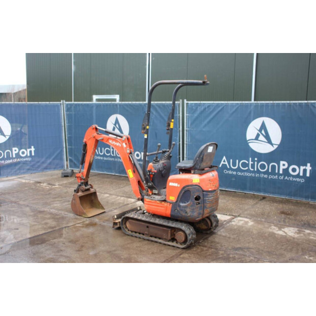 2015 KUBOTA K008-3-45673186