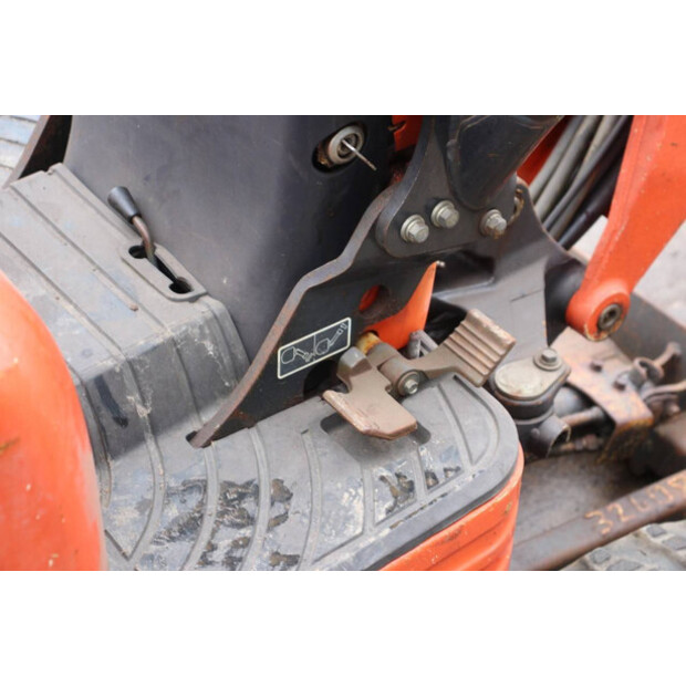 2015 KUBOTA K008-3-45673217