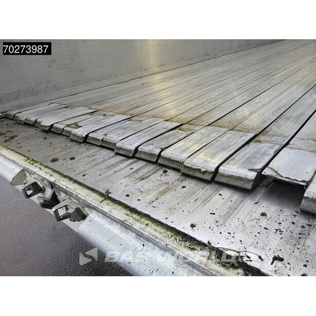 2018 كراكر CF-X-45673676