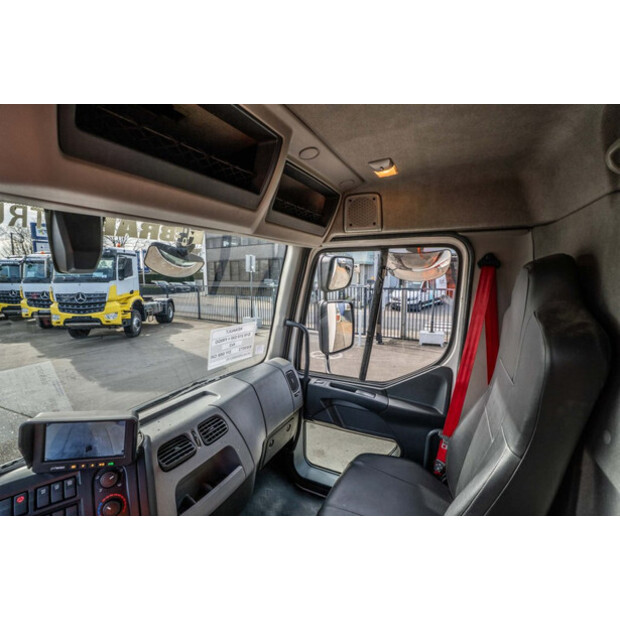 2015 رينو D10 210 DXI-45673785