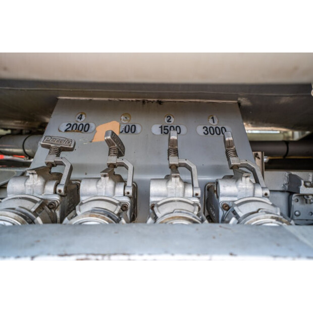 2000 Renault MIDLUM 220-45673820