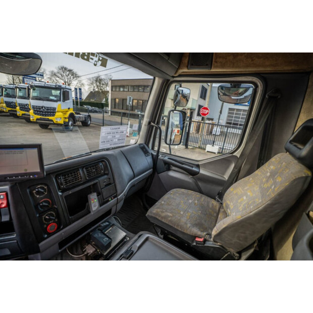 2000 Renault MIDLUM 220-45673828