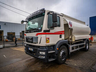 صورة ل ناقلات النفط 2015 مان TGM 18.290