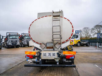 2015-man-tgm-18-290-1426302-45673891