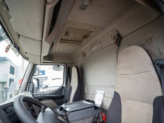 2008-renault-premium-370-dxi-1426309-45674052