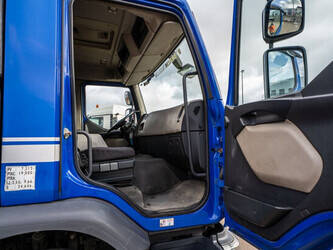 2011-renault-premium-270-dxi-1426313-45674172