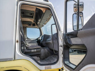 2002-renault-premium-370-dci-1426316-45674228