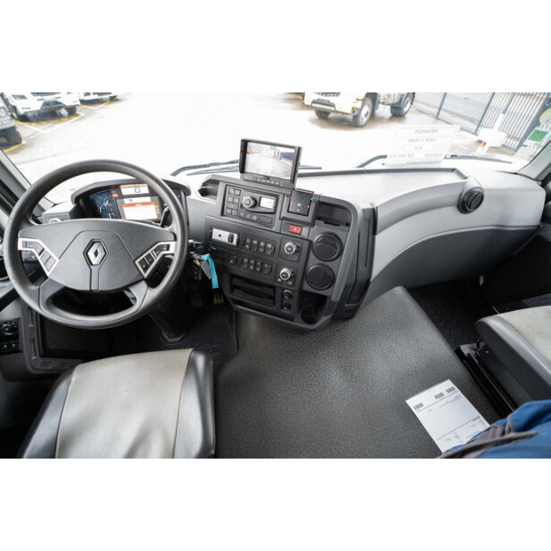 2017 رينو C430-45674341