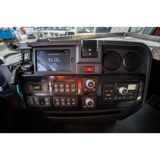 2022 Renault C520-45674433