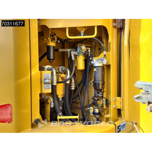 2016 Caterpillar 325FLCR-45675048