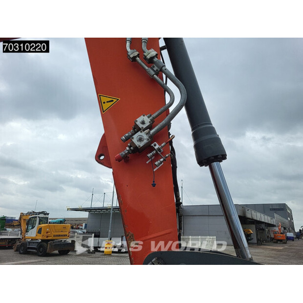 2013 ليبهير R946 LC-45675088