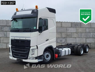 صورة ل شاحنات شاسية 2018 فولفو FH 460