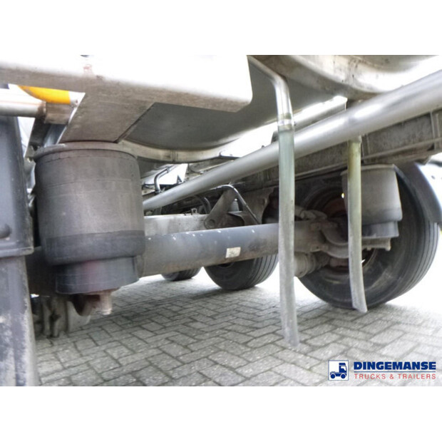 2010 MAGYAR OTHERS-45675162